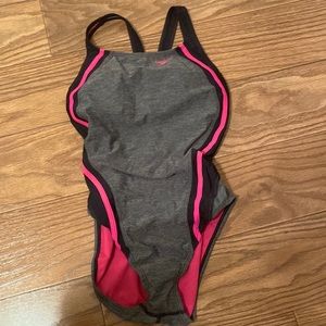 Womens Speedo size 8